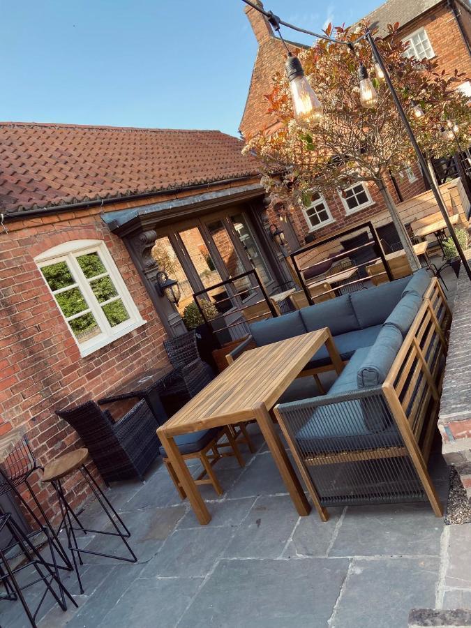 The Wheatsheaf Pub, Kitchen & Rooms Bingham Exterior photo